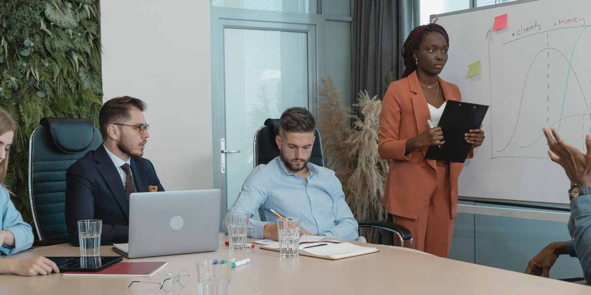 Presentation Skills for Teams Improve Collaboration and Cut Costs